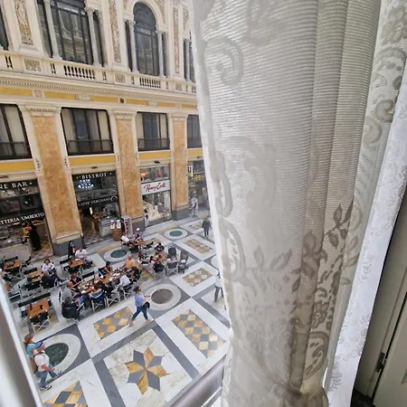 Galleria Umberto I 3* Naples