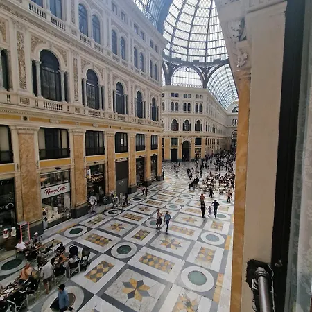 Galleria Umberto I Couette-café