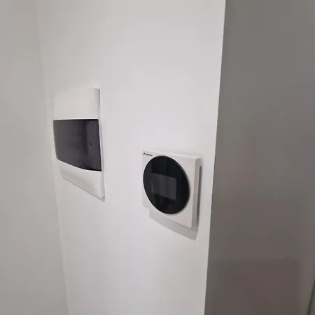 Galleria Umberto I 3*