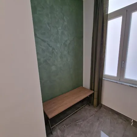 Galleria Umberto I 3*