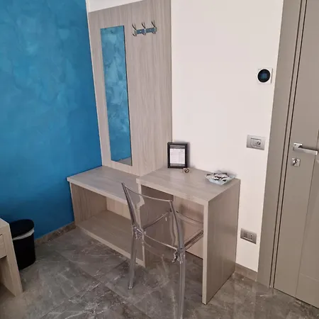 Galleria Umberto I 3*