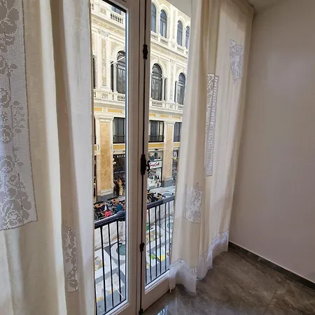 Galleria Umberto I Couette-café Naples