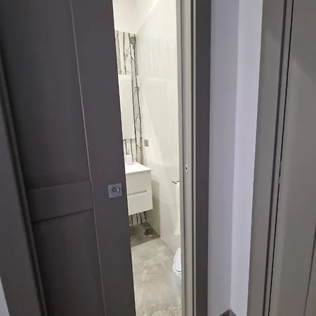 Galleria Umberto I 3*